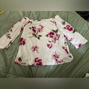 Off shoulder flower shirt